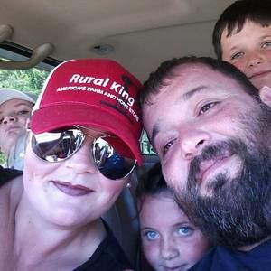 Meet your Posher, Ethan